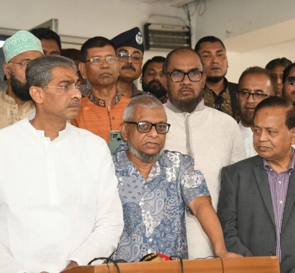 নির্বাচনি ইশতেহার অনুযায়ী প্রবাসীদের জন্য প্রবাসী কার্ড চালু করা হবে: প্রবাসী কল্যাণ মন্ত্রী