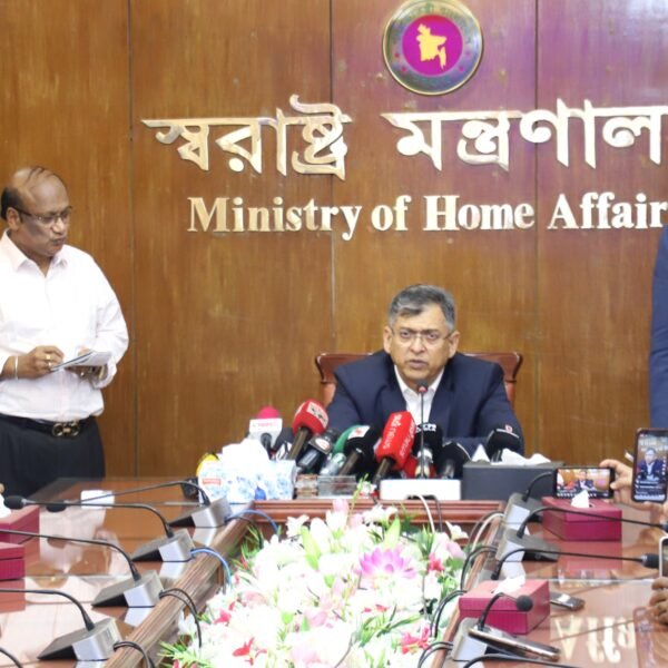 দেশের আইনশৃঙ্খলা পরিস্থিতি আগের চেয়ে অনেক ভালো- স্বরাষ্ট্রমন্ত্রী