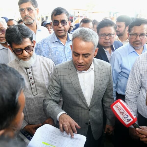 নিরাপদ ও স্বস্তিদায়ক ঈদযাত্রা নিশ্চিত করতে রাজধানীর বাস টার্মিনাল…