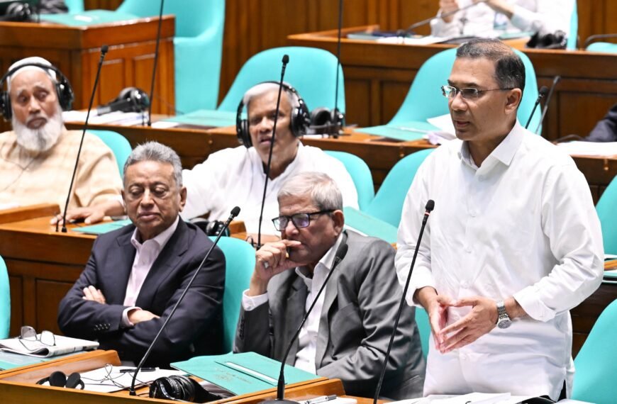 জ্বালানি সংকট নিরসনে ১০ সদস্যের&hellip;