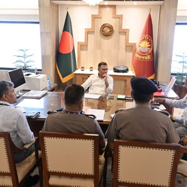 উচ্ছেদ হওয়া হকারদের দ্রুত পুনর্বাসনের নির্দেশ দিয়েছেন প্রধানমন্ত্রী তারেক&hellip;