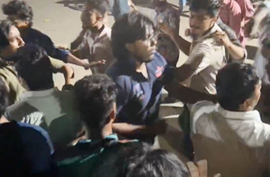 শাহবাগে ছাত্রদল ও শিবির এর&hellip;