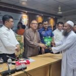 রাজনৈতিক প্রভাব নয়, প্রকৃত কৃষকই…