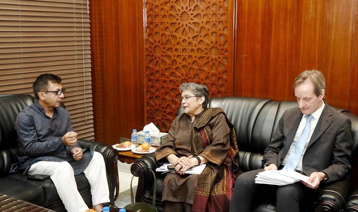 বাণিজ্যমন্ত্রীর সাথে জাতিসংঘের আন্ডার সেক্রেটারি জেনারেল রাবাব ফাতিমার বৈঠক