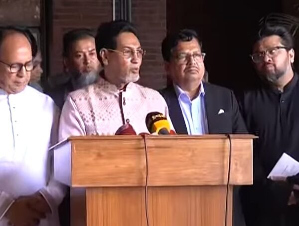 দুই লাখ মেট্রিক টন তেল নিয়ে দুটি জাহাজ ঘাটে নোঙর করেছে – চীফ হুইপ