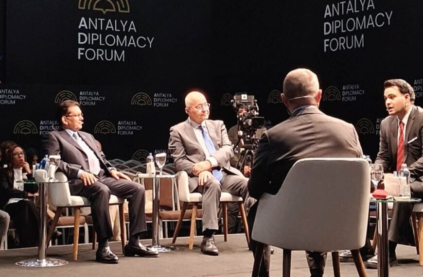 রোহিঙ্গা সংকটের টেকসই সমাধান রাখাইনেই&hellip;