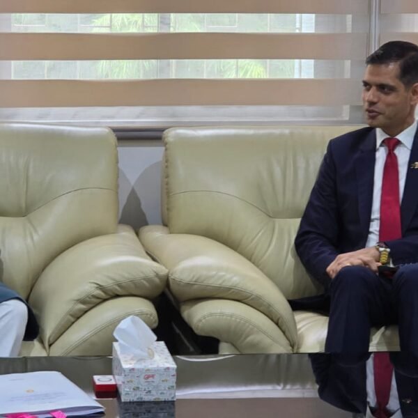 বাংলাদেশ-নেপাল শিল্প ও বিনিয়োগ সহযোগিতা জোরদারে বৈঠক অনুষ্ঠিত