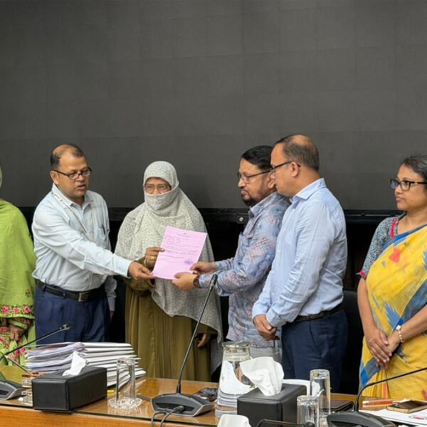 সংরক্ষিত নারী আসনে মনোনয়ন জমা দিল ১১ দলীয় নির্বাচনী&hellip;