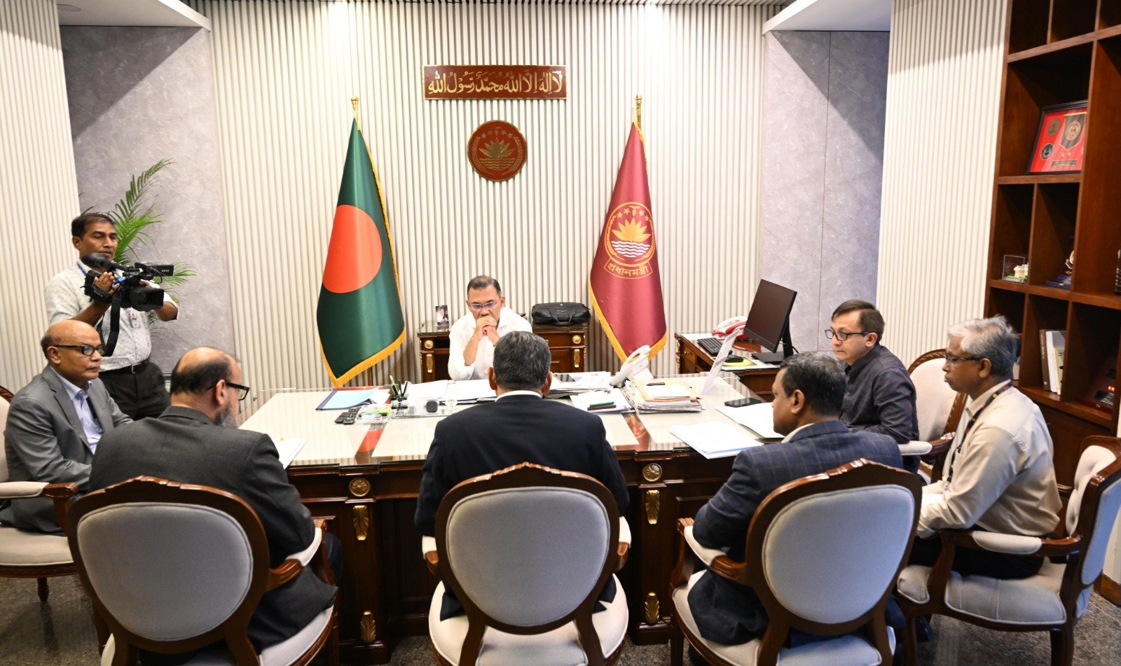 লবণচাষিদের ন্যায্যমূল্য নিশ্চিত করার বিষয়ে গুরুত্বারোপ করলেন প্রধানমন্ত্রী তারেক রহমান
