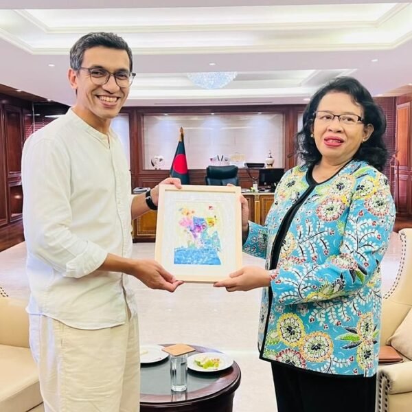 বাংলাদেশে রিটেইল ও জ্বালানি খাতে আগ্রহ বাড়ছে ইন্দোনেশিয়ার বিনিয়োগকারীদের
