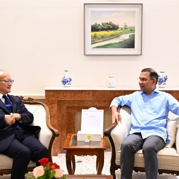 প্রধানমন্ত্রী তারেক রহমান-এর সঙ্গে এডিবি প্রেসিডেন্টের সৌজন্য সাক্ষাৎ অনুষ্ঠিত