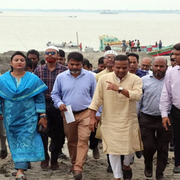 নৌপথে ঈদযাত্রার প্রস্তুতি দেখতে পাটুরিয়া-দৌলতদিয়া ফেরিঘাট পরিদর্শন করলেন নৌপরিবহন&hellip;