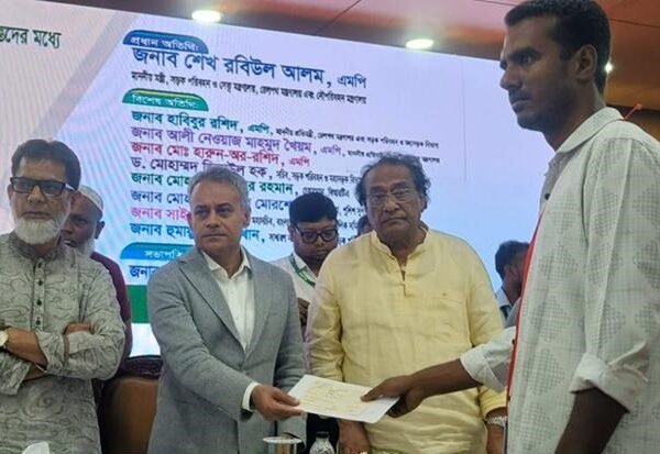 দুর্ঘটনা প্রতিরোধে সমন্বিত উদ্যোগে কাজ করছে সরকার: সড়কমন্ত্রী
