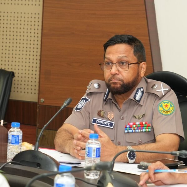 পশুর হাটে অনিয়ম করলে ইজারাদারের বিরুদ্ধে কঠোর ব্যবস্থা: ডিএমপি কমিশনার