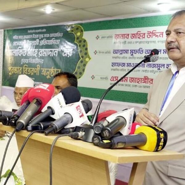 সামাজিক স্থিতিশীলতা রক্ষায় সবাইকে ঐক্যবদ্ধ থাকার আহ্বান তথ্যমন্ত্রীর