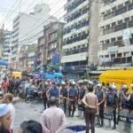 মতিঝিলে ইসলামী ব্যাংকের সামনে গ্রাহক-পুলিশ সংঘর্ষ
