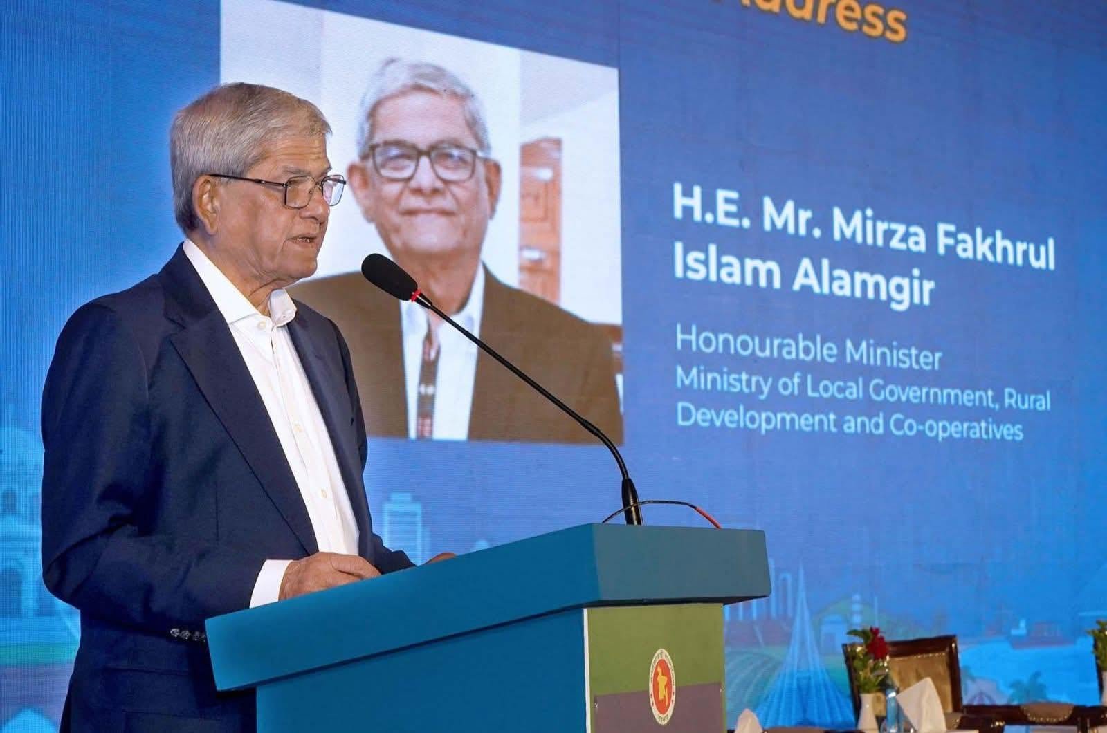 বাংলাদেশকে স্বনির্ভর ও শিল্পোন্নত রাষ্ট্রে পরিণত করতে চায় সরকার: মির্জা ফখরুল ইসলাম আলমগীর