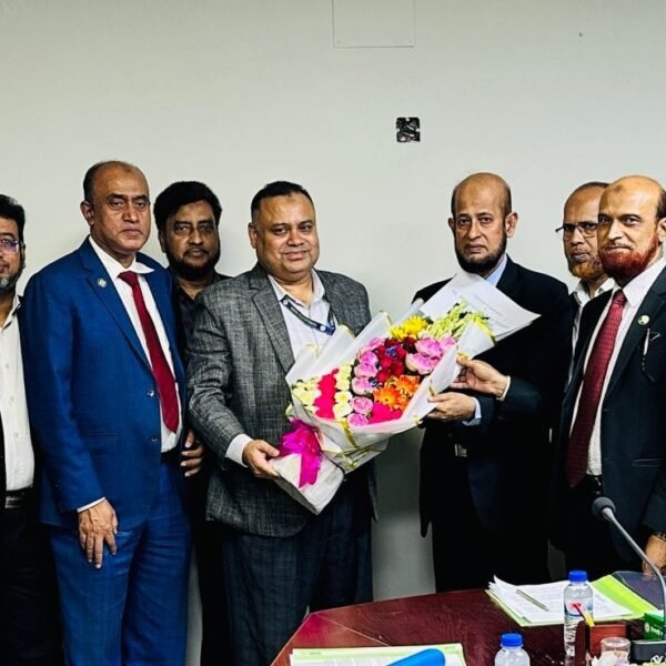 ইসলামী ব্যাংক ফাউন্ডেশন পরিদর্শন করেছেন মোহাম্মদ জহির হোসেন