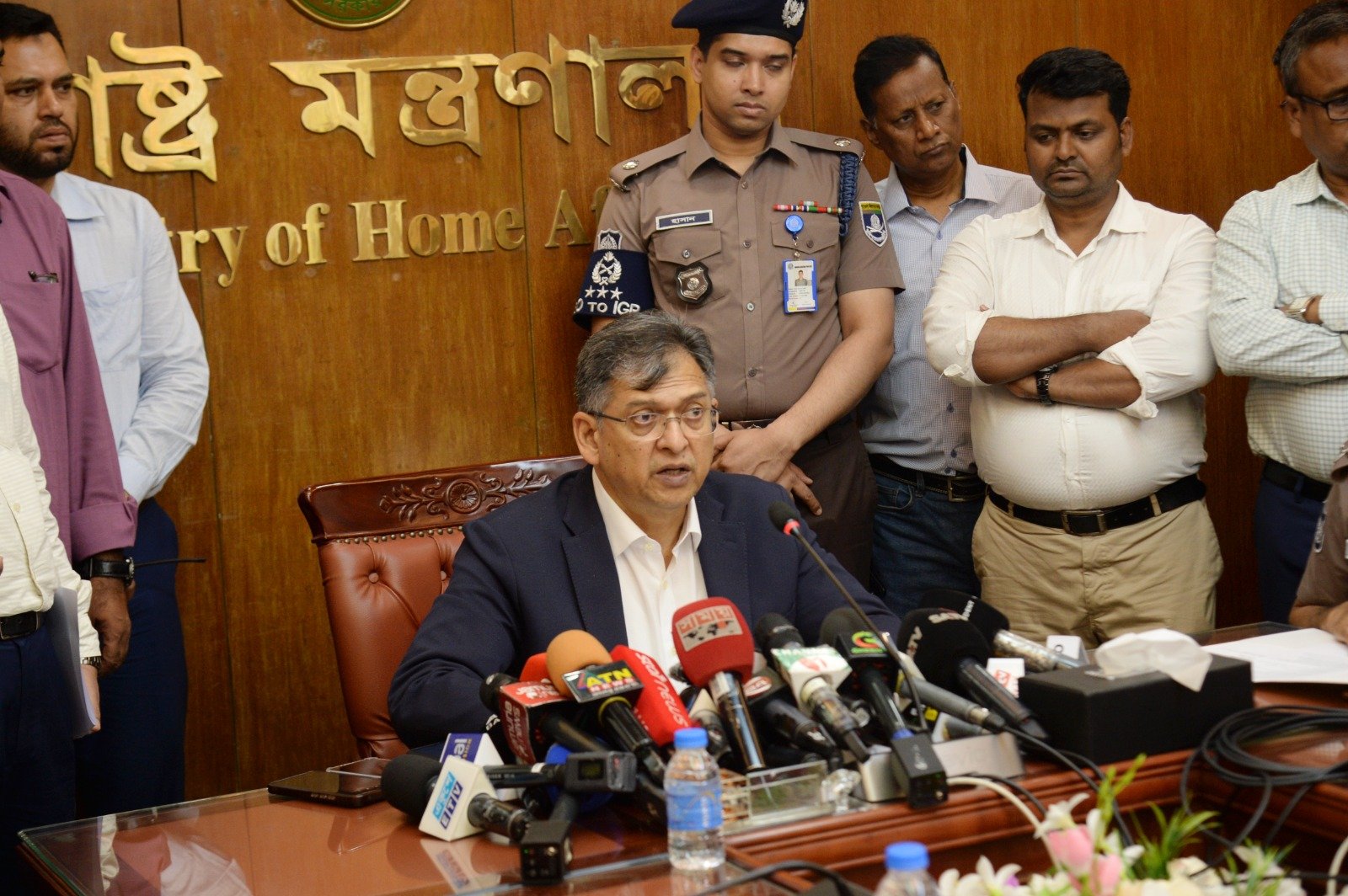 নৈতিক মনোবল বৃদ্ধির মাধ্যমে পুলিশ বাহিনীকে আরও জনবান্ধব করা হচ্ছে: স্বরাষ্ট্রমন্ত্রী