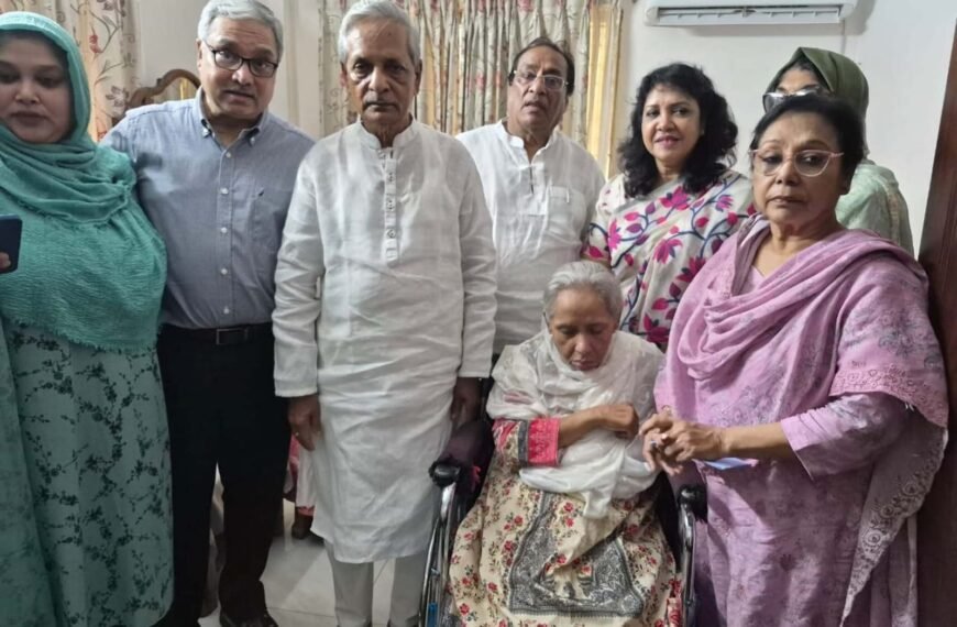 অসুস্থ সংগীত শিল্পী শবনম মুশতারীকে…
