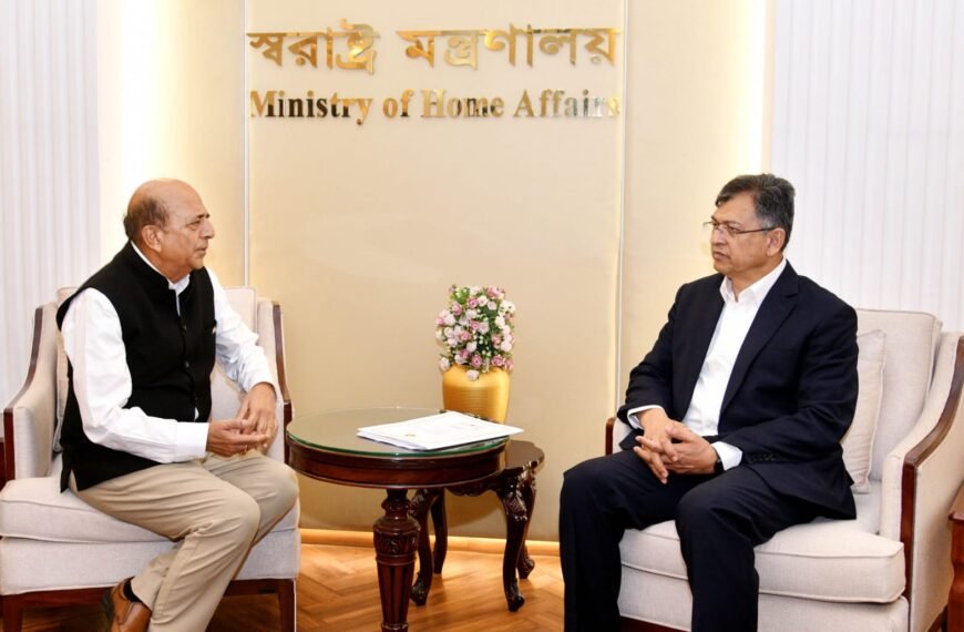 স্বরাষ্ট্রমন্ত্রীর সঙ্গে ভারতের হাইকমিশনারের সাক্ষাৎ&hellip;