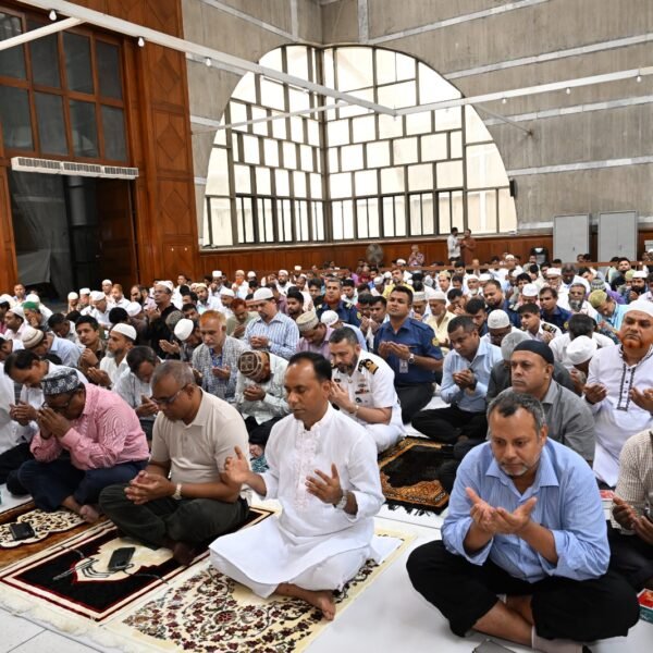 প্রয়াত সাবেক অস্থায়ী রাষ্ট্রপতি ও স্পীকার ব্যারিস্টার জমির উদ্দিন&hellip;