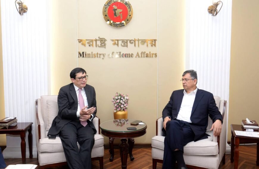 স্বরাষ্ট্রমন্ত্রীর সঙ্গে সৌজন্য সাক্ষাৎ করলেন সিঙ্গাপুরের বিদায়ী&hellip;