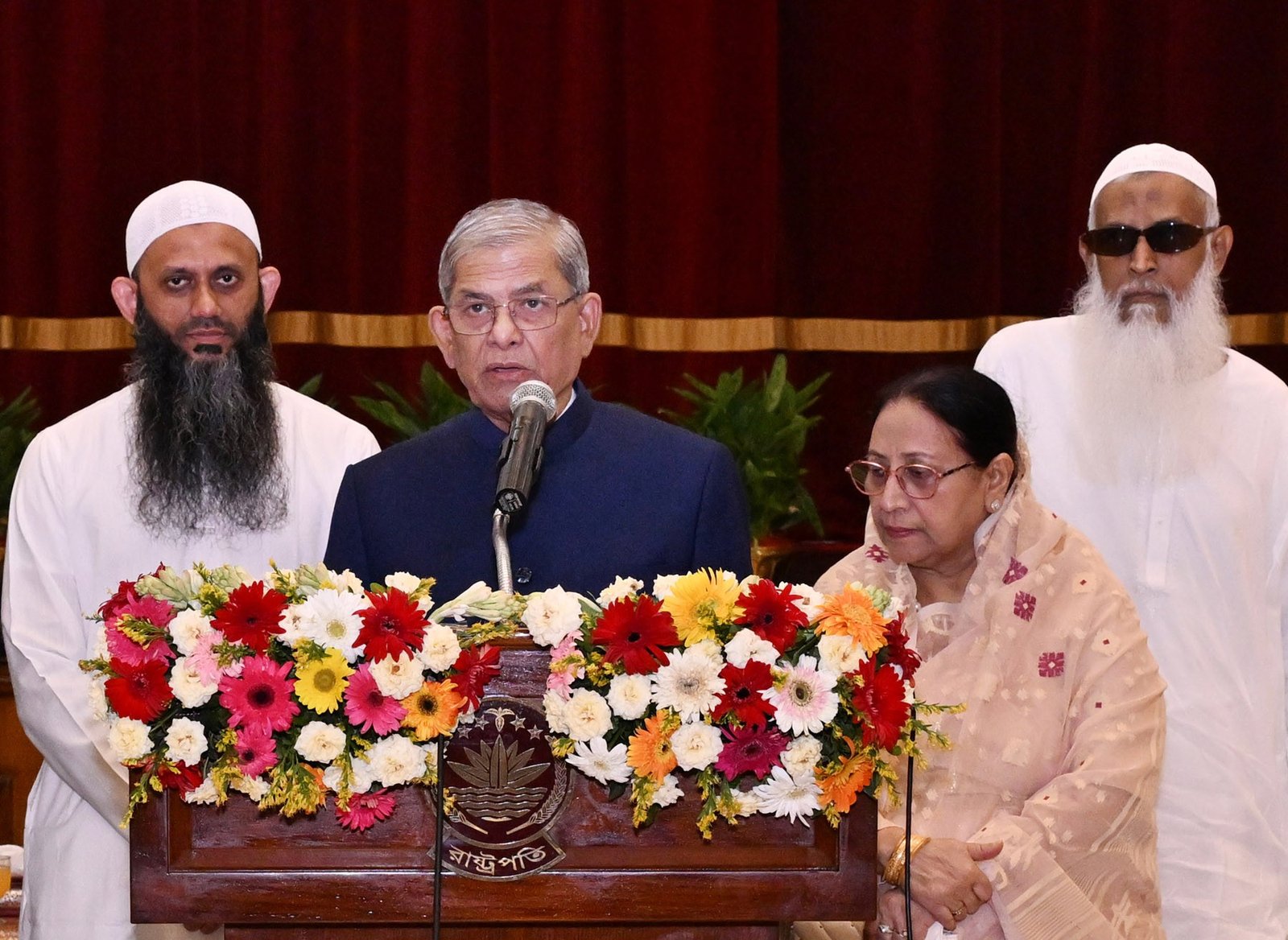 শ্রদ্ধা, সাম্য ও ন্যায়বিচারের ভিত্তিতে মানবিক বাংলাদেশ গড়ার আহ্বান জানালেন রাষ্ট্রপতি মির্জা ফখরুল ইসলাম