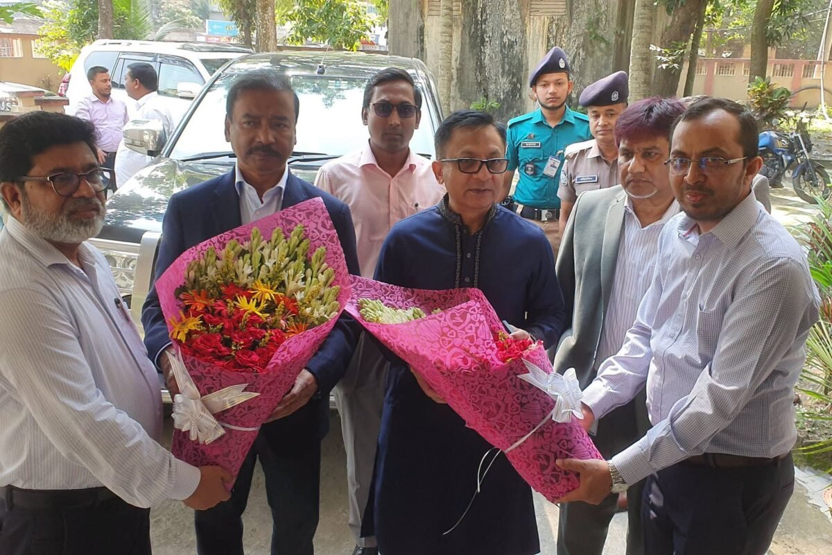 রাজশাহীর বিসিক শিল্পনগরীর উন্নয়ন ও বিনিয়োগ বৃদ্ধিতে শিল্পমন্ত্রীর গুরুত্বারোপ